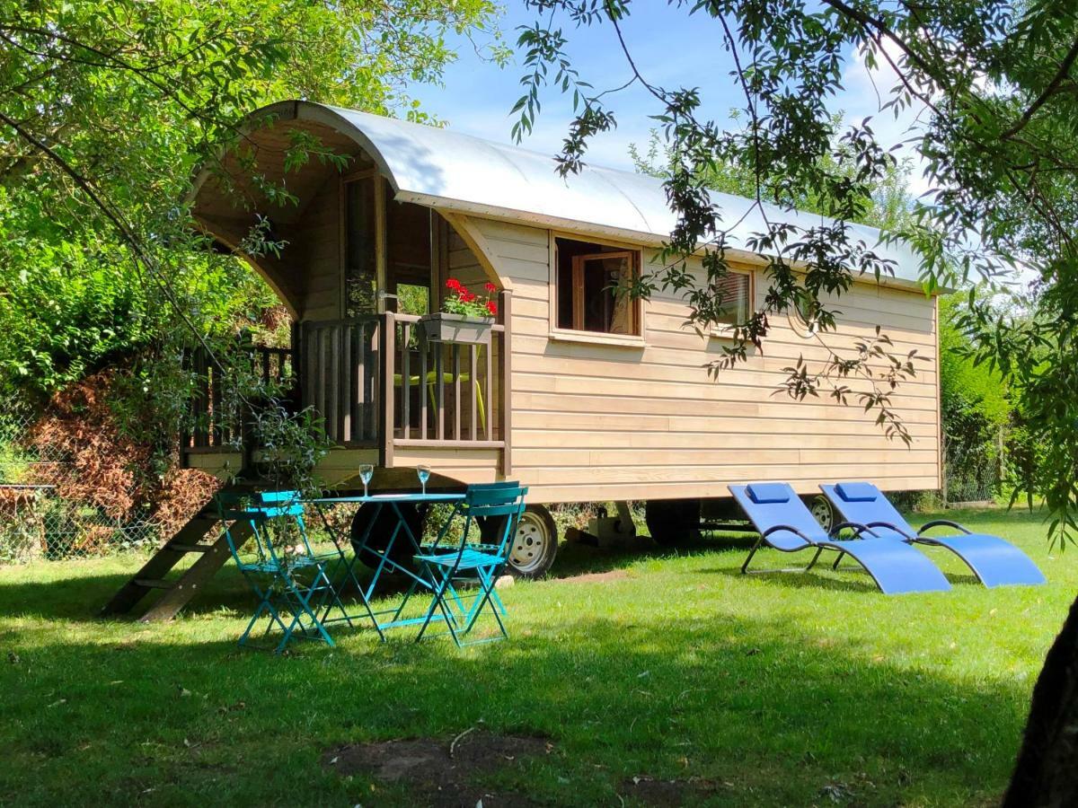 Millygite Chalet-On-Wheels By The River Exterior foto